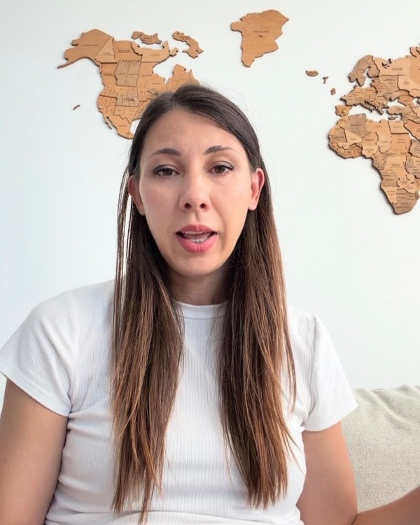 Reel: talking to camera about screen-free learning